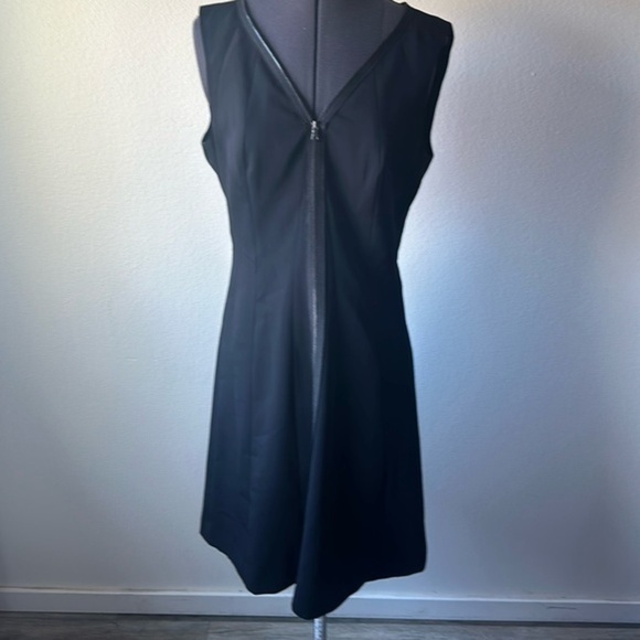 Nwt Tahari Dress Black Zip Up Front Fit Flare, Ballet Core Size 6